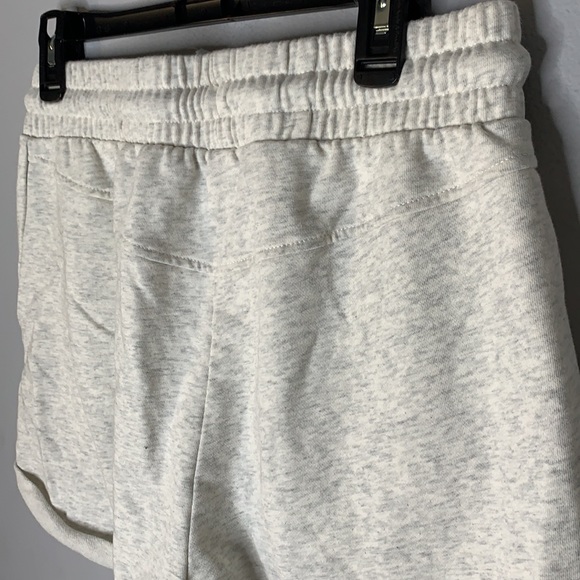 Light gray cotton terry rolled hem shorts L - Picture 6 of 6